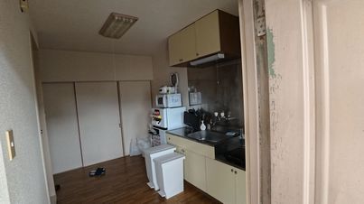独身寮入口